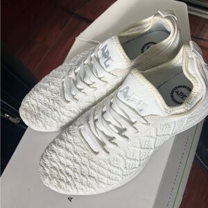 Women’s APL athletic propulsion labs tech loom phantom white shoes